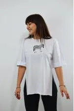 Zebra Nakış İşlemeli Duble Kol Yırtmaçlı Oversize Kadın T-Shirt Beyaz