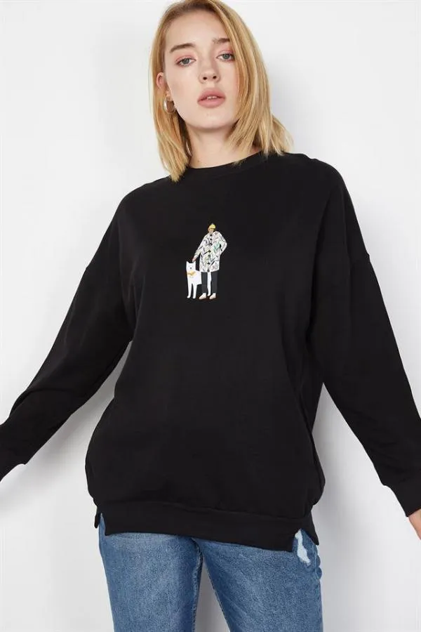 Kadın Siyah Figür Baskılı Sweatshirt