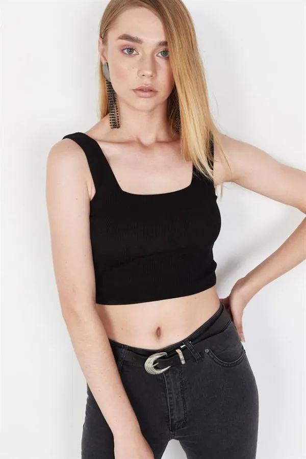 Kadın Siyah Kalın Askılı Triko Crop Top